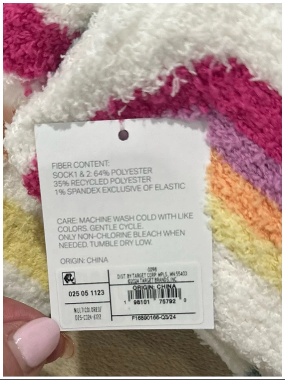 Stay Cozy Striped Fuzzy Crew Socks ~ 2 Pack ~ NWT ~ Size OS 4-10 ~ Item #503